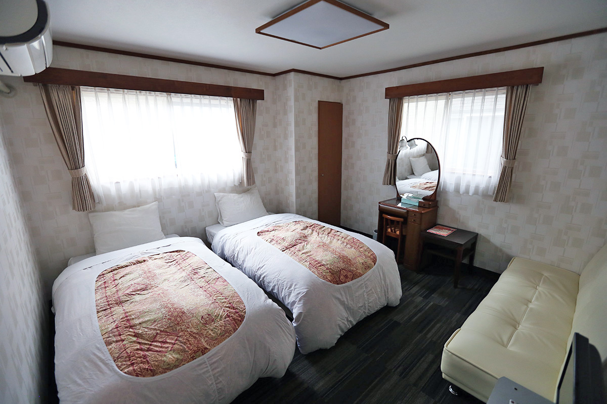 洋室(風呂・トイレなし)01