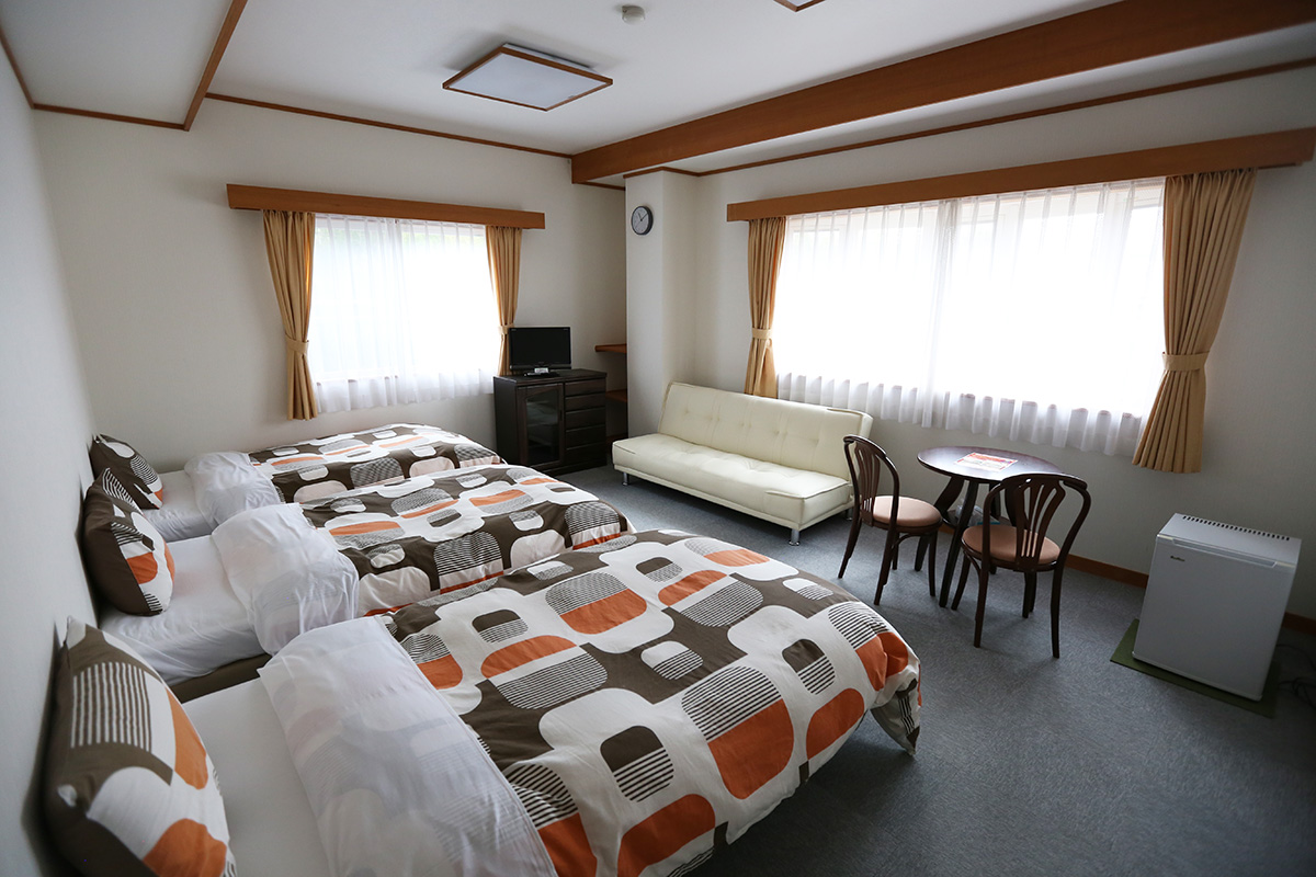 洋室(風呂・トイレあり)01